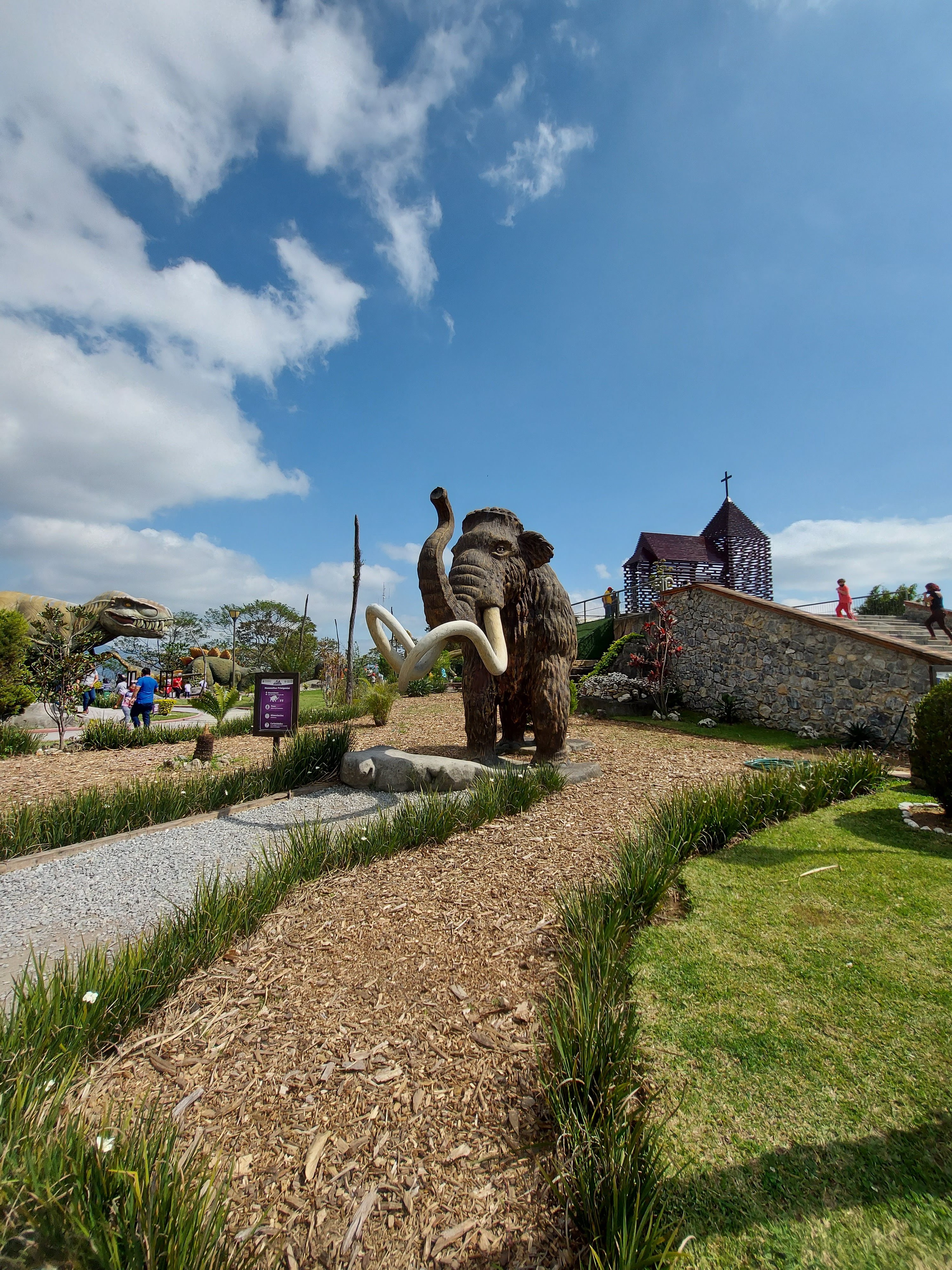 Estatuas de dinosaurios